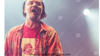Mike Patton performing live with Faith No More